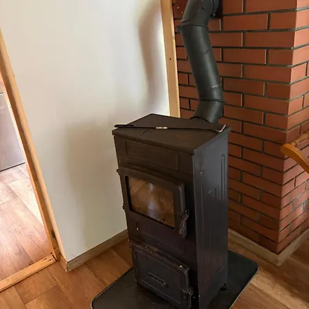Burgundowy Zakatek Na Skraju Puszczy Bolimowskiej By Nestri Radziwillow (Zyrardow)